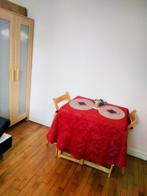 Joli studio chaleureux, à louer entièrement